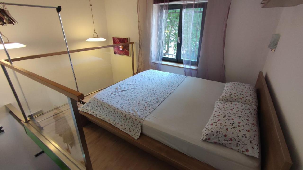 Studio Apartment Bombon Sarajevo Bagian luar foto